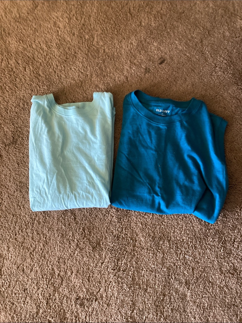 Woman’s set of two shirts